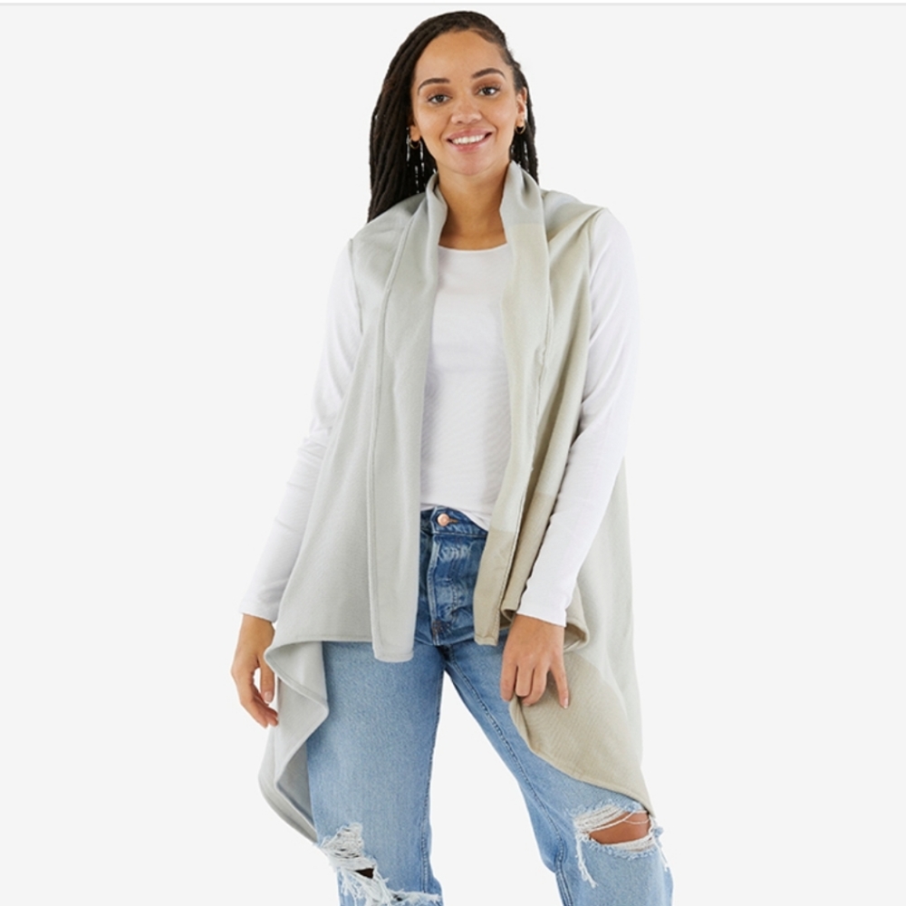 2/$50 SUMMER‎ & ROSE Drapey Vest